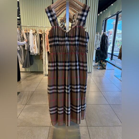 Burberry Dresses & Skirts - Burberry Delilah Tan Plaid Dress Women's Size 6 NWT